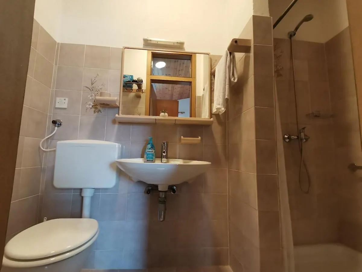 Apartment Studio Zvonka Zambratija